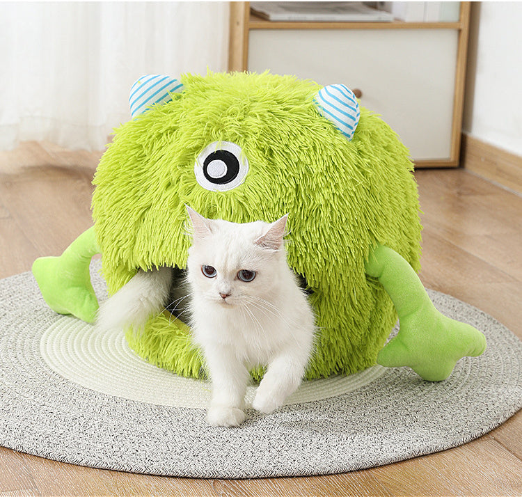 Fluffy Indoor Cuddler for Cats and Small Dogs