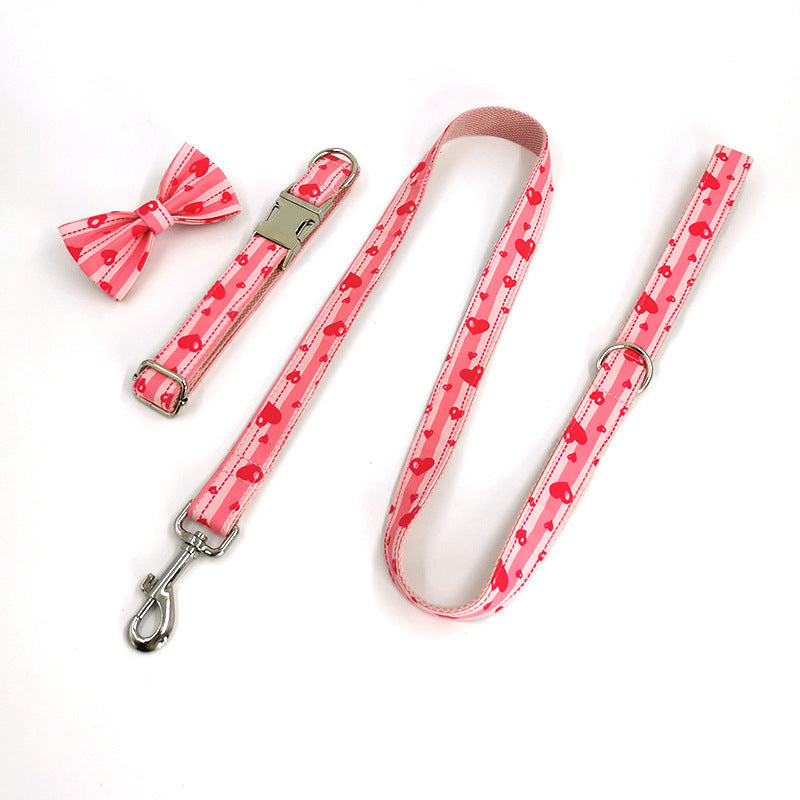 Trendy Heart Print Pet Collar Set