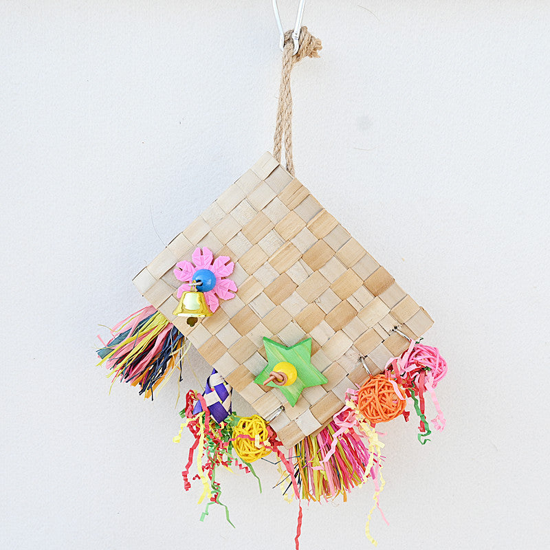 Eco-Friendly Palm Leaf Parrot Foraging Toy