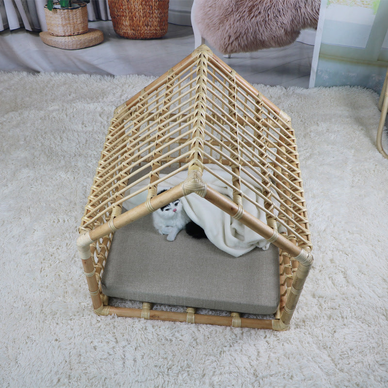 Rattan Cat and Small Dog Shelter