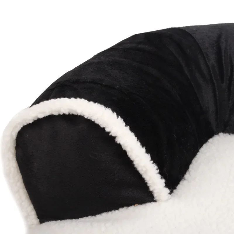 Comfortable Plush Puppy and Kitten Nest